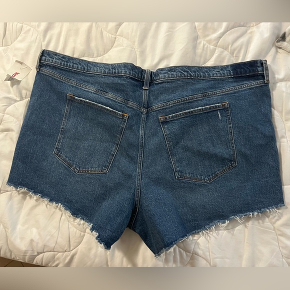 NWT Abercrombie & Fitch 4” mom shorts - Picture 4 of 4